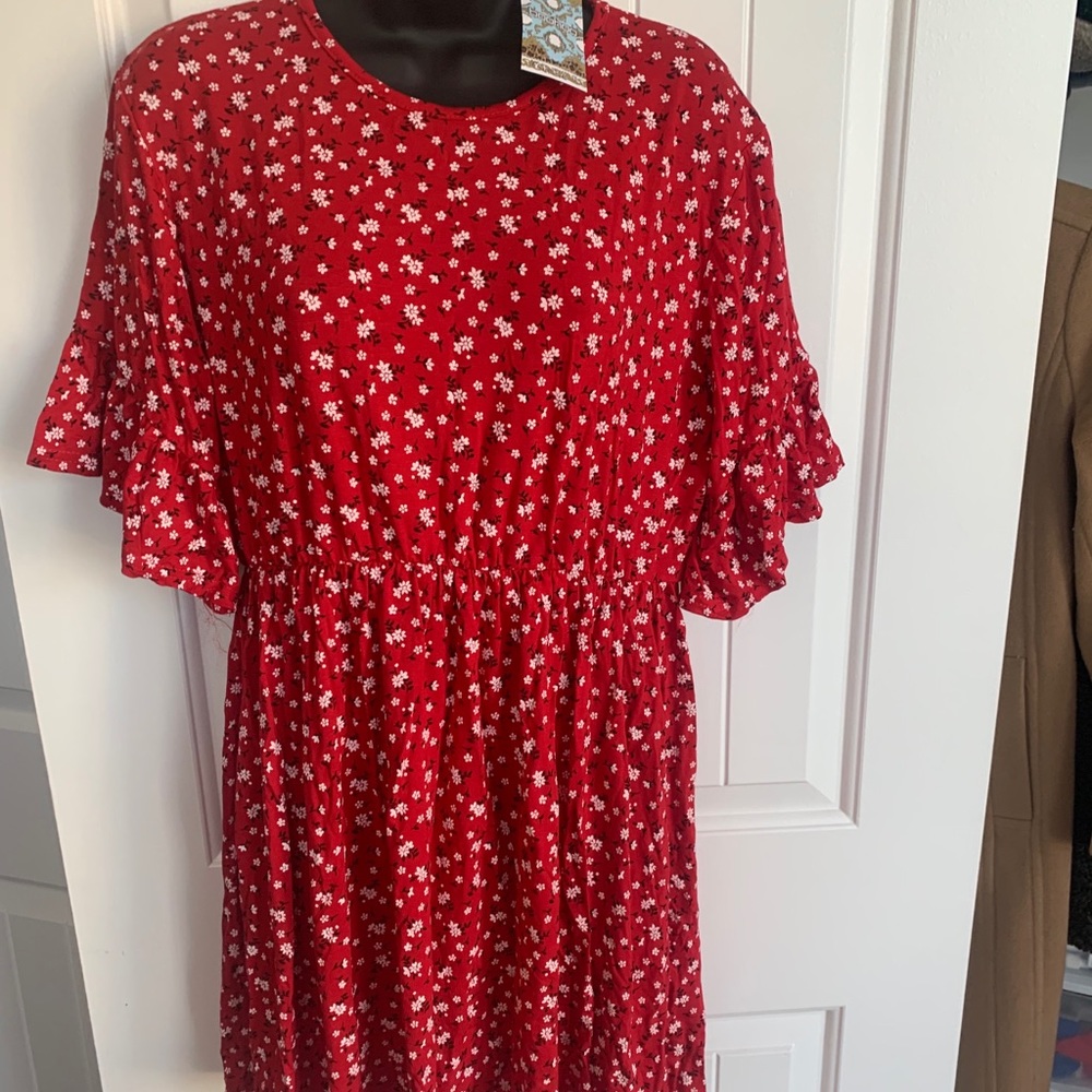 Red mini dress with floral details